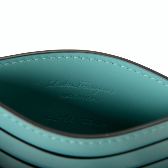 Salvatore Ferragamo Men's Turquoise Blue Logo Print 100% Leather Card Case - Picture 3 of 4